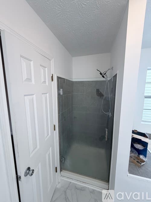 McDonough House: 6045 Flagstaf Walk