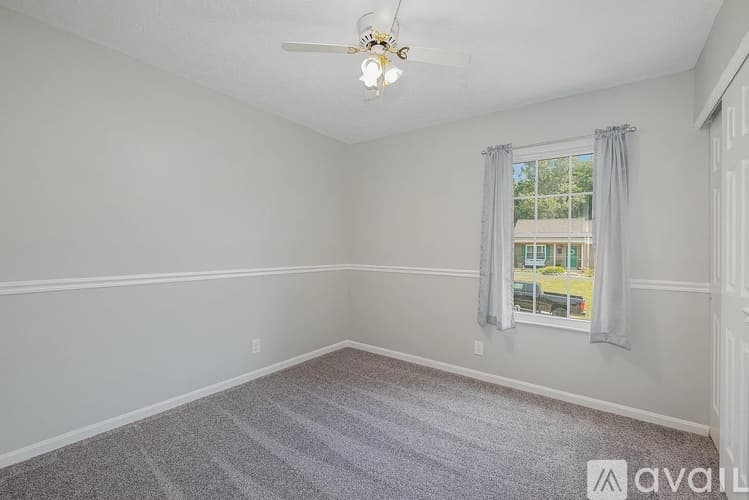 Burlington House: 7433 Sterling Springs Way