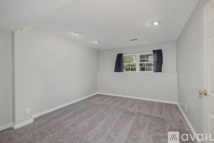 Burlington House: 7433 Sterling Springs Way