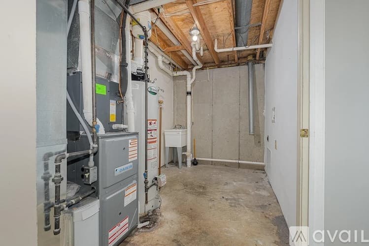 Burlington House: 7433 Sterling Springs Way