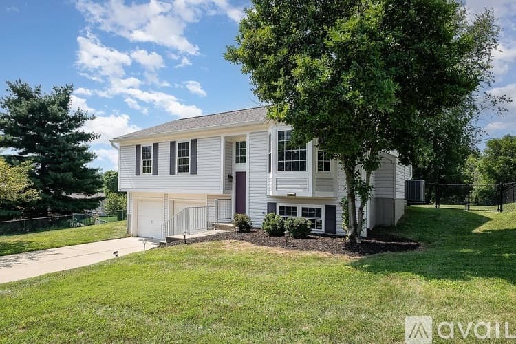 Burlington House: 7433 Sterling Springs Way