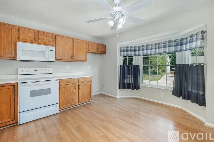 Burlington House: 7433 Sterling Springs Way