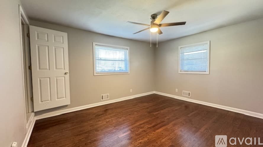 Marietta House: 552 Sybil Lane Southeast