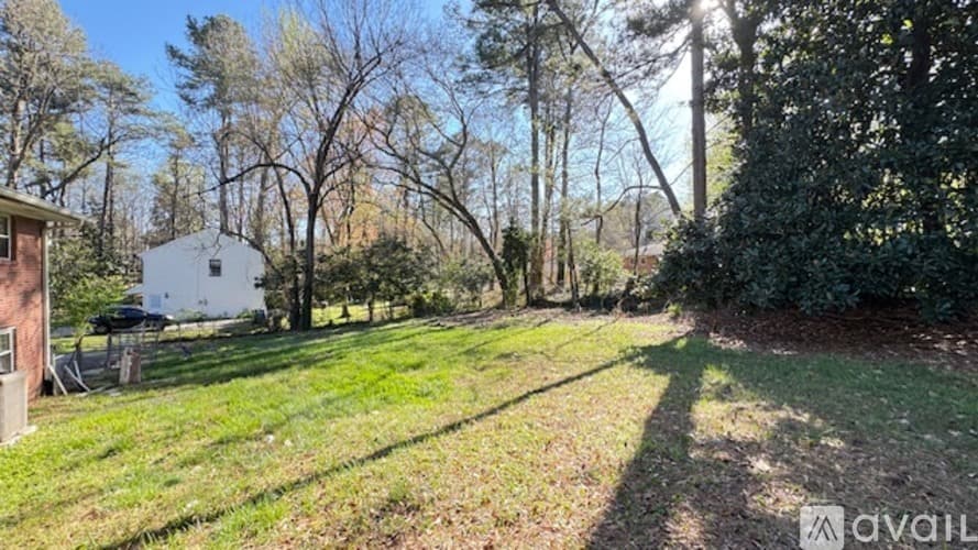 Marietta House: 552 Sybil Lane Southeast