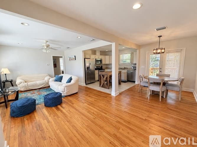 Tallahassee House: 940 Hawthorne St