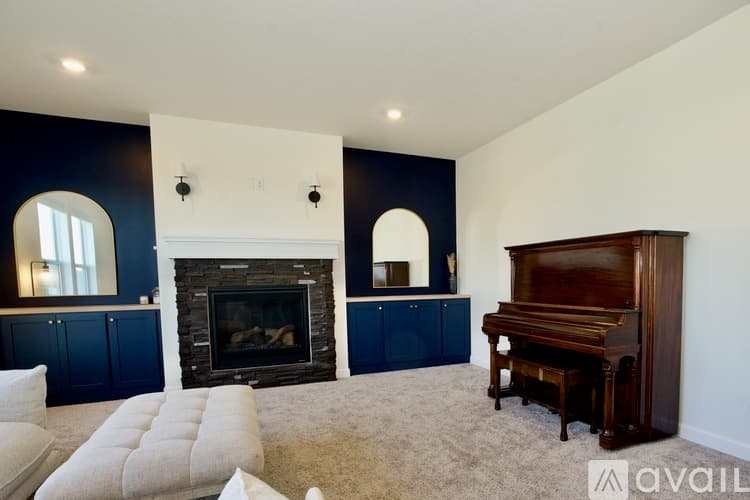 Lino Lakes House: 2080 Watermark Way