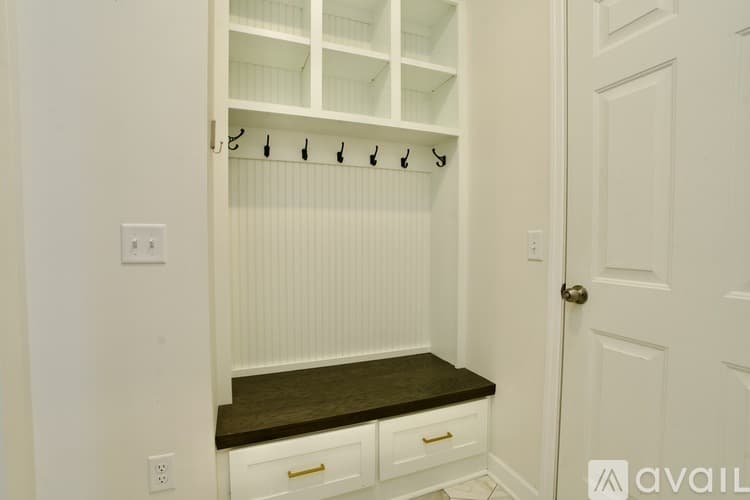 Lino Lakes House: 2080 Watermark Way