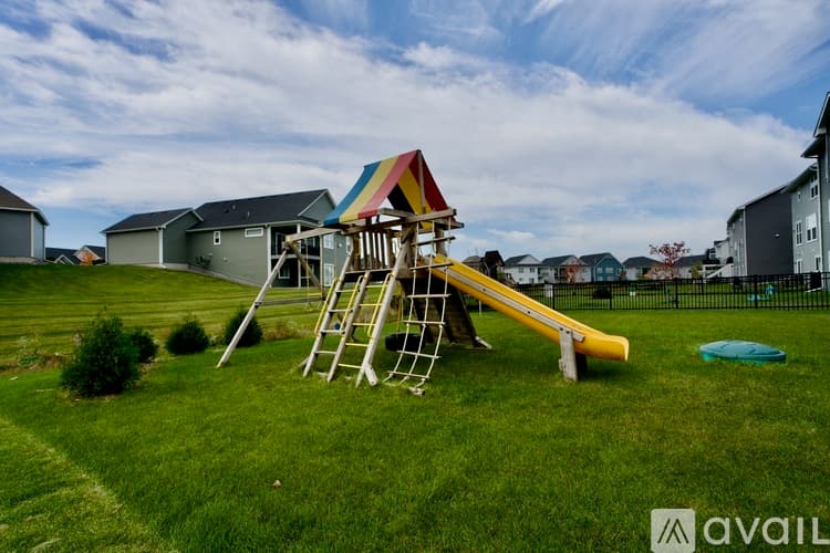 Lino Lakes House: 2080 Watermark Way