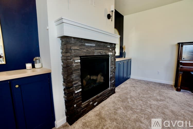 Lino Lakes House: 2080 Watermark Way