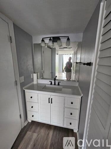Clearwater Condo: 900 Cove Cay Dr