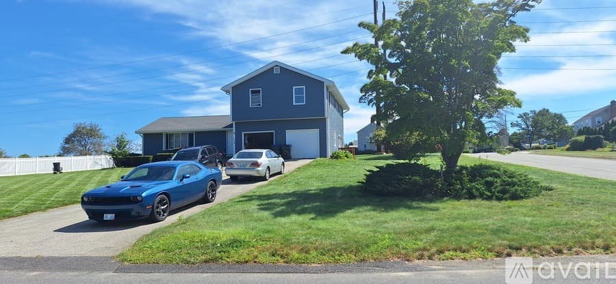 Portsmouth House: Hilltop Rd