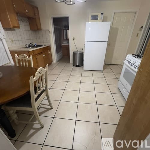 Lowell Apartment: 11 Cady Street