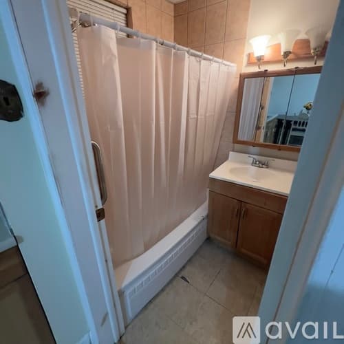 Lowell Apartment: 11 Cady Street