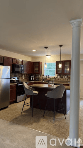 Richmond House: 8601 Sedgemoor Drive