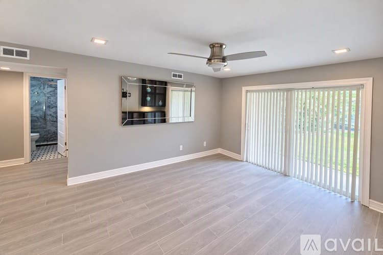 Clearwater Condo: 4215 E Bay Dr
