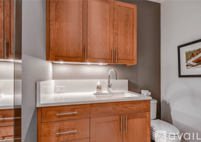 Bellevue Condo: 10610 Northeast 9th Place