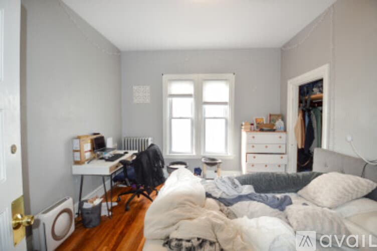 Boston Apartment: 85 Surrey St
