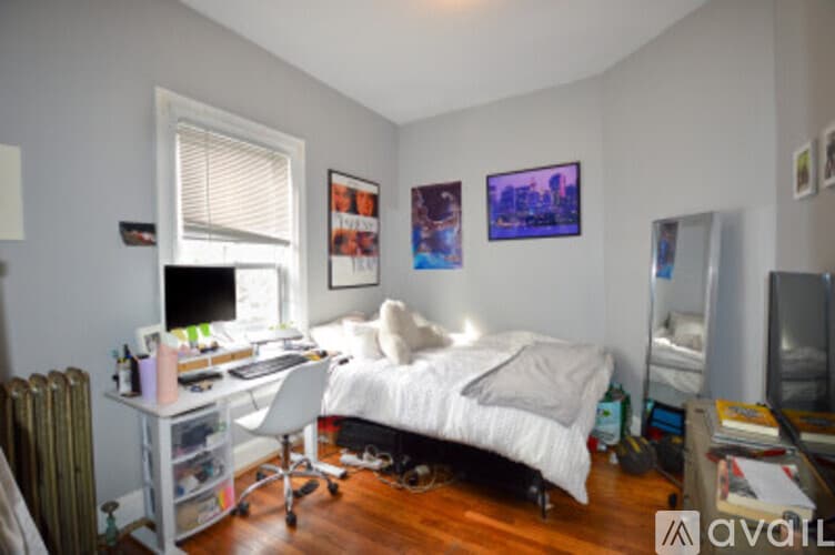Boston Apartment: 85 Surrey St