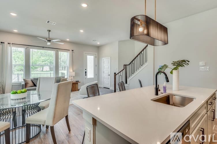 Arlington House: 505 Mission Trl 506