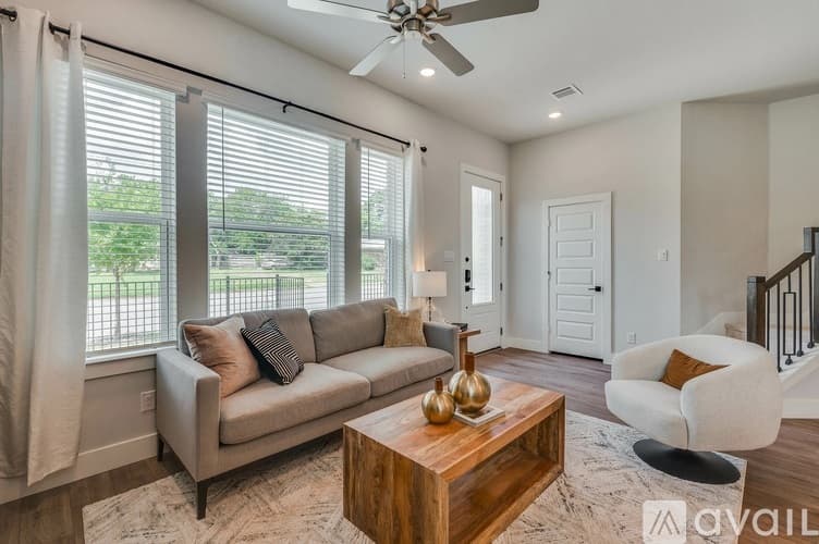 Arlington House: 505 Mission Trl 506