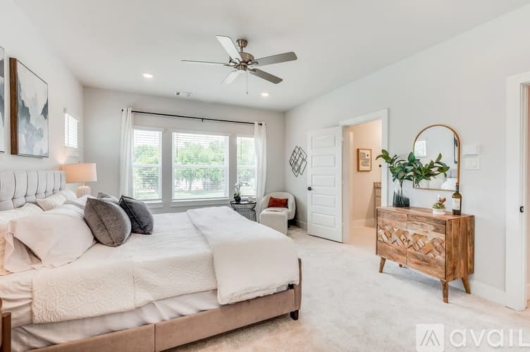 Arlington House: 505 Mission Trl 506