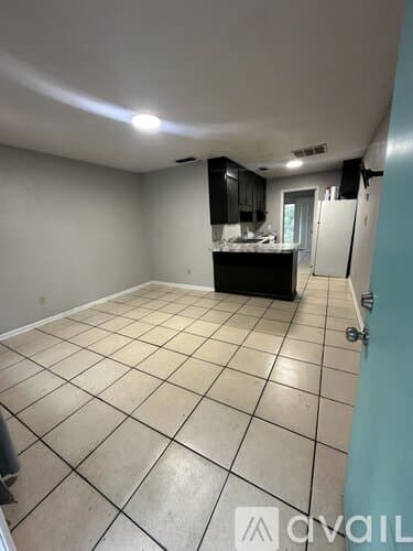 Tallahassee Apartment: 601 W 6th Ave