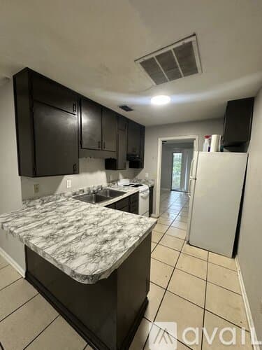 Tallahassee Apartment: 601 W 6th Ave