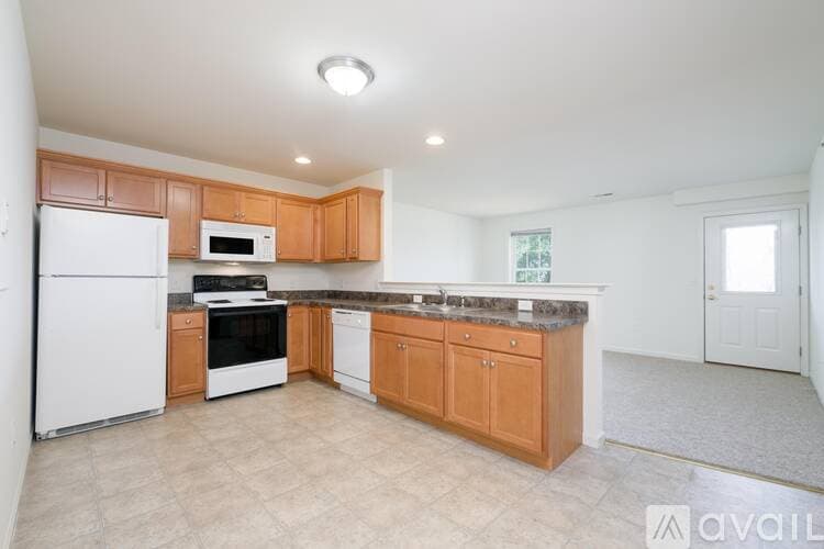 Millersville Apartment: 321 College Manor Ave