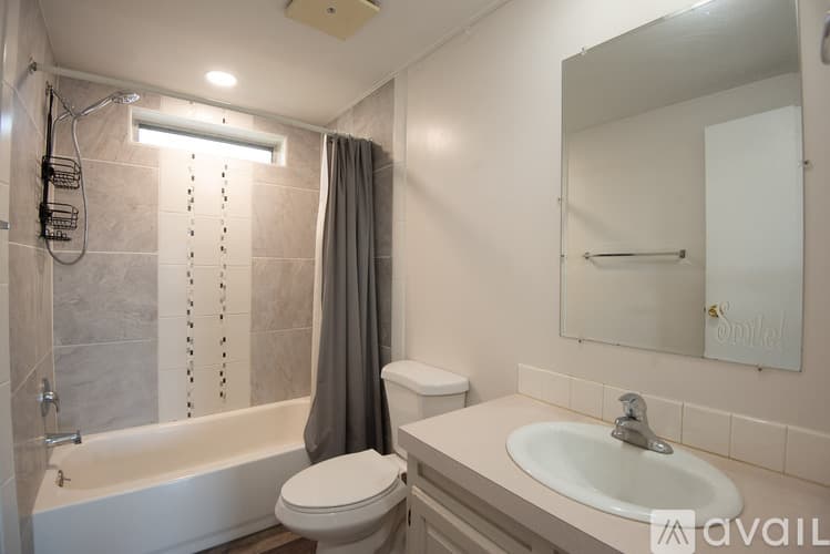 Parma Apartment: 28880 Parma Rd