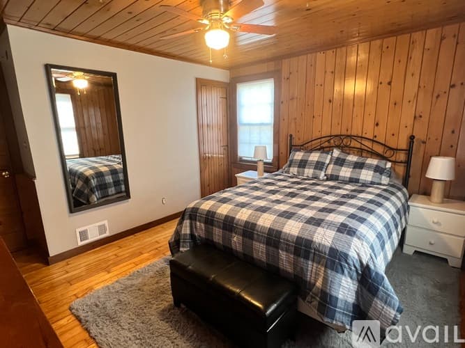 Old Orchard Beach House: 214 Temple Avenue