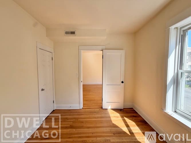 Chicago Apartment: 1524 N Kedzie Ave