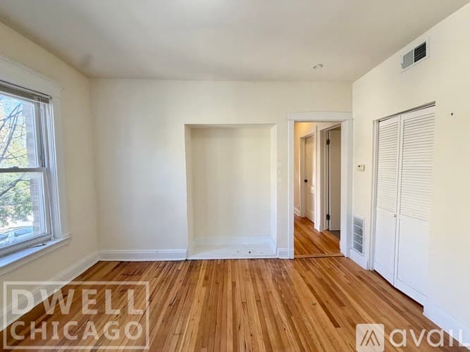 Chicago Apartment: 1524 N Kedzie Ave