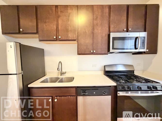 Chicago Apartment: 1524 N Kedzie Ave