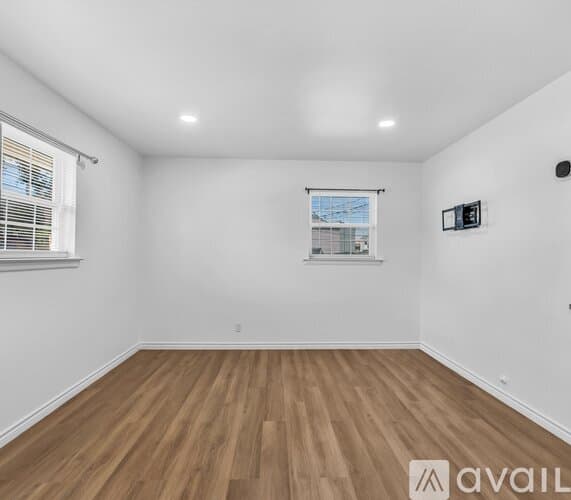 Fort Worth House: 6236 Sandra Dr