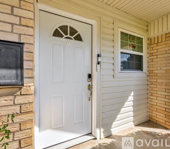 Fort Worth House: 6236 Sandra Dr