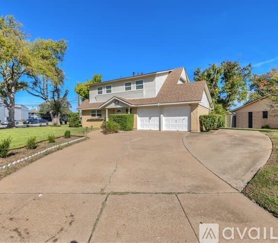 Fort Worth House: 6236 Sandra Dr