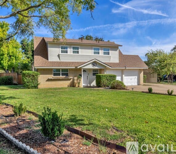 Fort Worth House: 6236 Sandra Dr