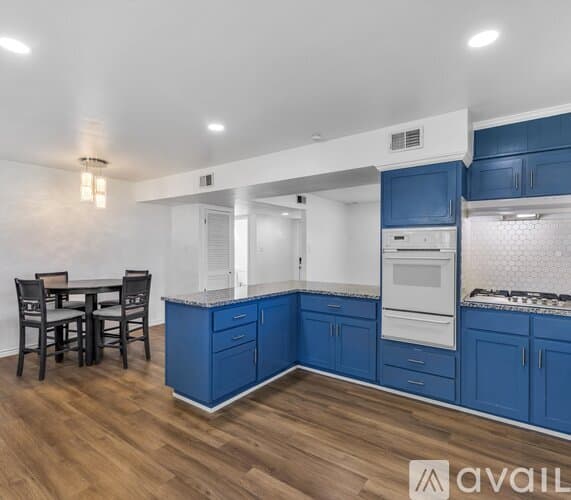 Fort Worth House: 6236 Sandra Dr