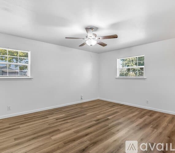 Fort Worth House: 6236 Sandra Dr