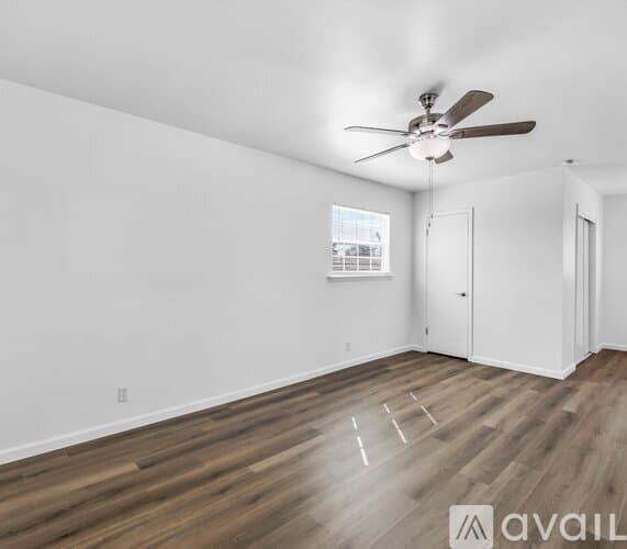 Fort Worth House: 6236 Sandra Dr