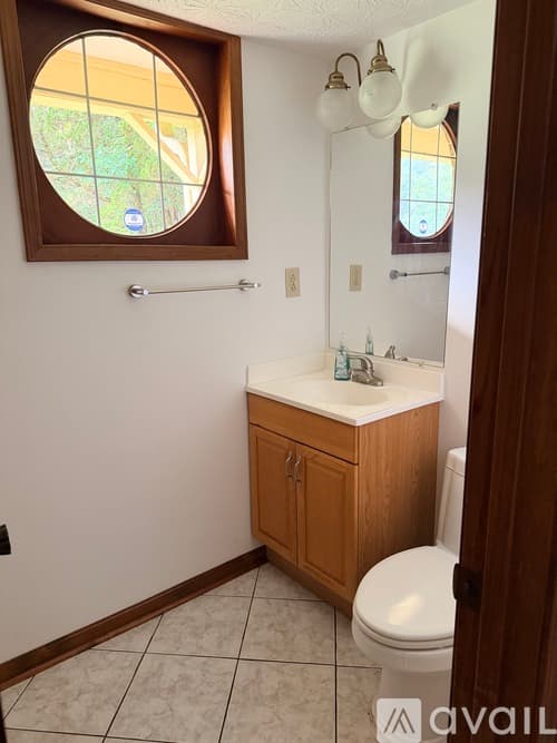 Riverdale Townhome: 389 River Oak Dr