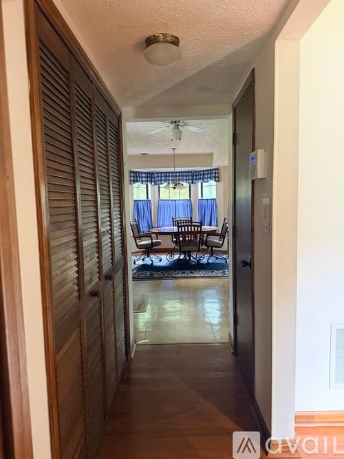 Riverdale Townhome: 389 River Oak Dr