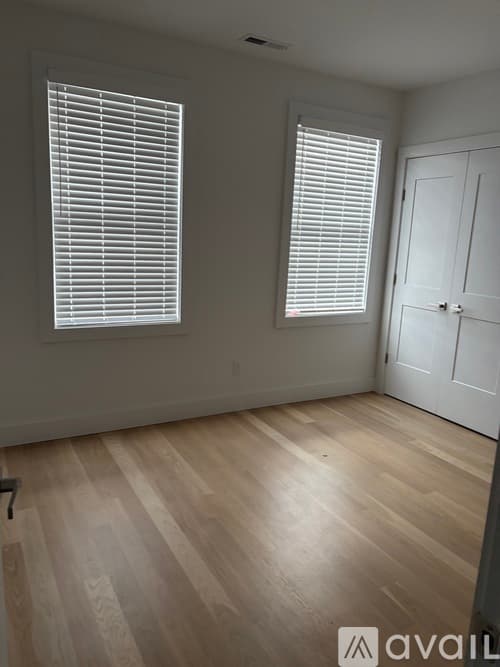 Norwalk Apartment: 16 Cottage Street