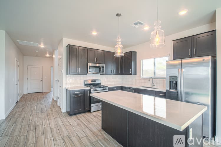 Maricopa House: 22145 North Daniel Drive