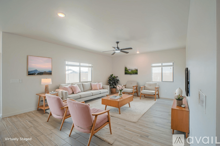 Maricopa House: 22145 North Daniel Drive