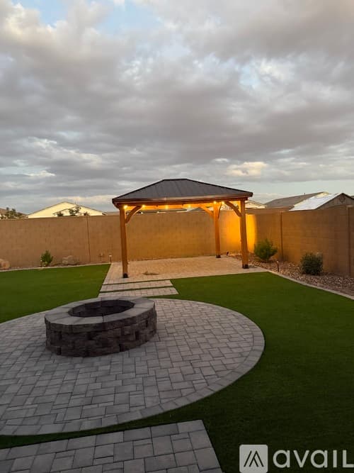 Maricopa House: 22145 North Daniel Drive