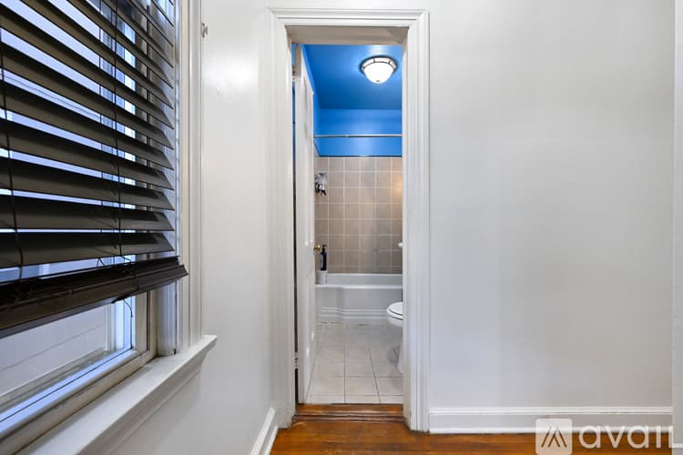 Bloomfield Apartment: 42 Llewellyn Avenue