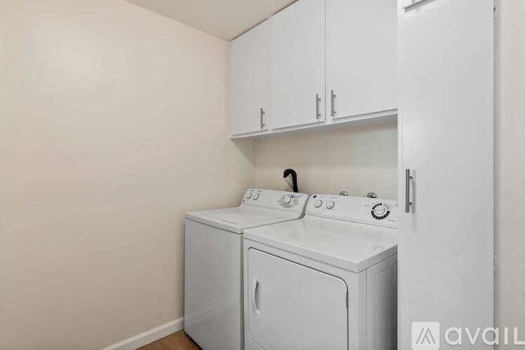 Malibu Apartment: 18000 Coastline Dr