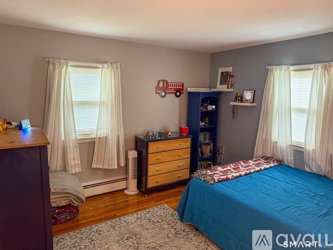 Danbury House: 10 Cedar Street
