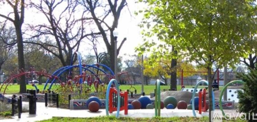 Chicago Apartment: 8015 South Eberhart Avenue